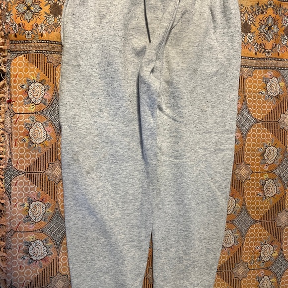 5 pc hoodie and sweatpant set and shirt size 5t - Picture 9 of 12